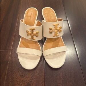 White Tory Burch sandals size 9